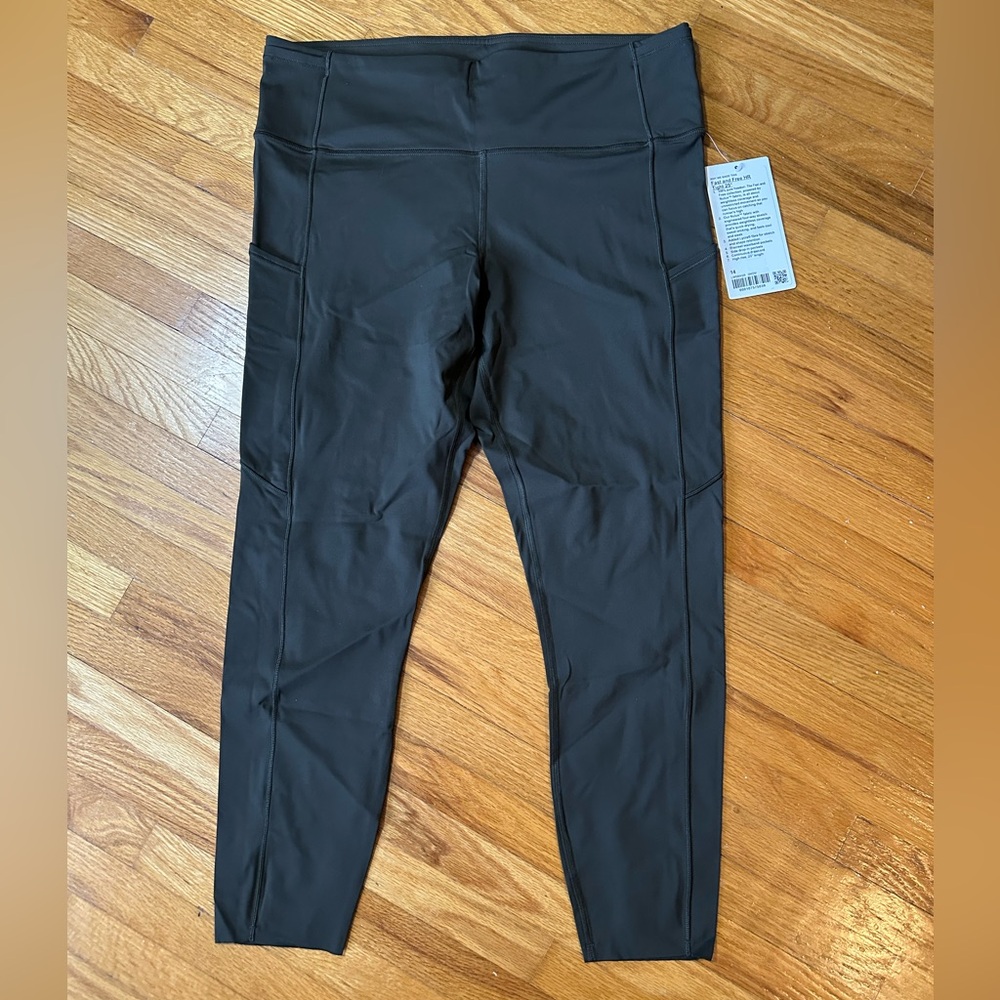Lululemon Athletica Fast and free tight NWT Dark Olive size 14